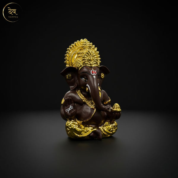 Gold Plated Titwala Ganesha Idol